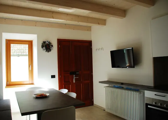 Semesterbostad La Casa Del Borgo *